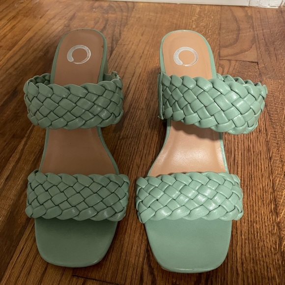 Block heels - Picture 1 of 3